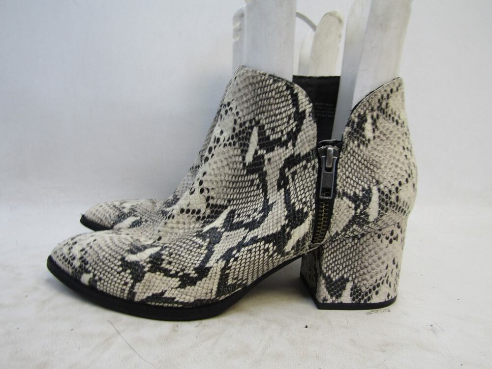 Seychelles Womens Sz 8.5 M Beige Snake Skin Print Zip Ankle Fashion Boots Bootie